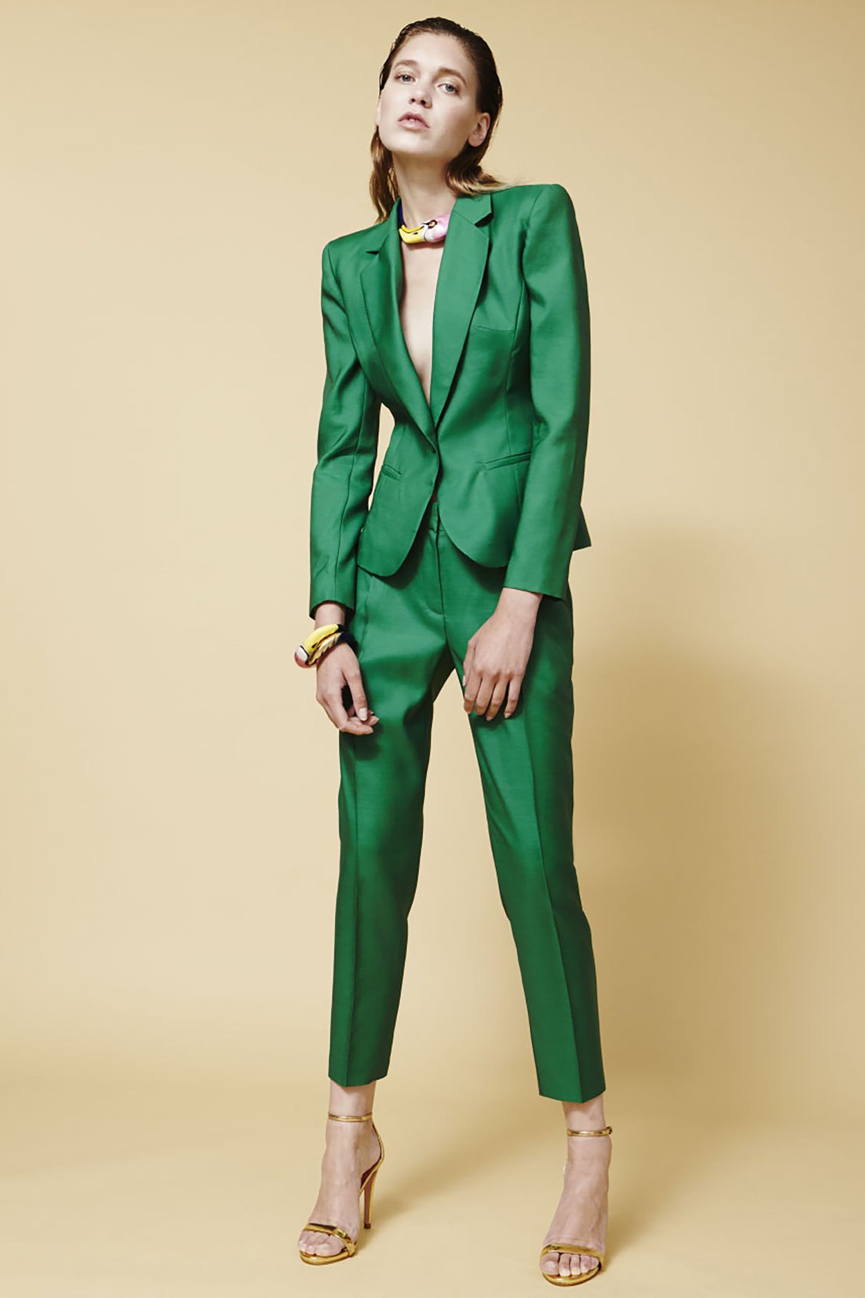Обувь под зеленый костюм женский