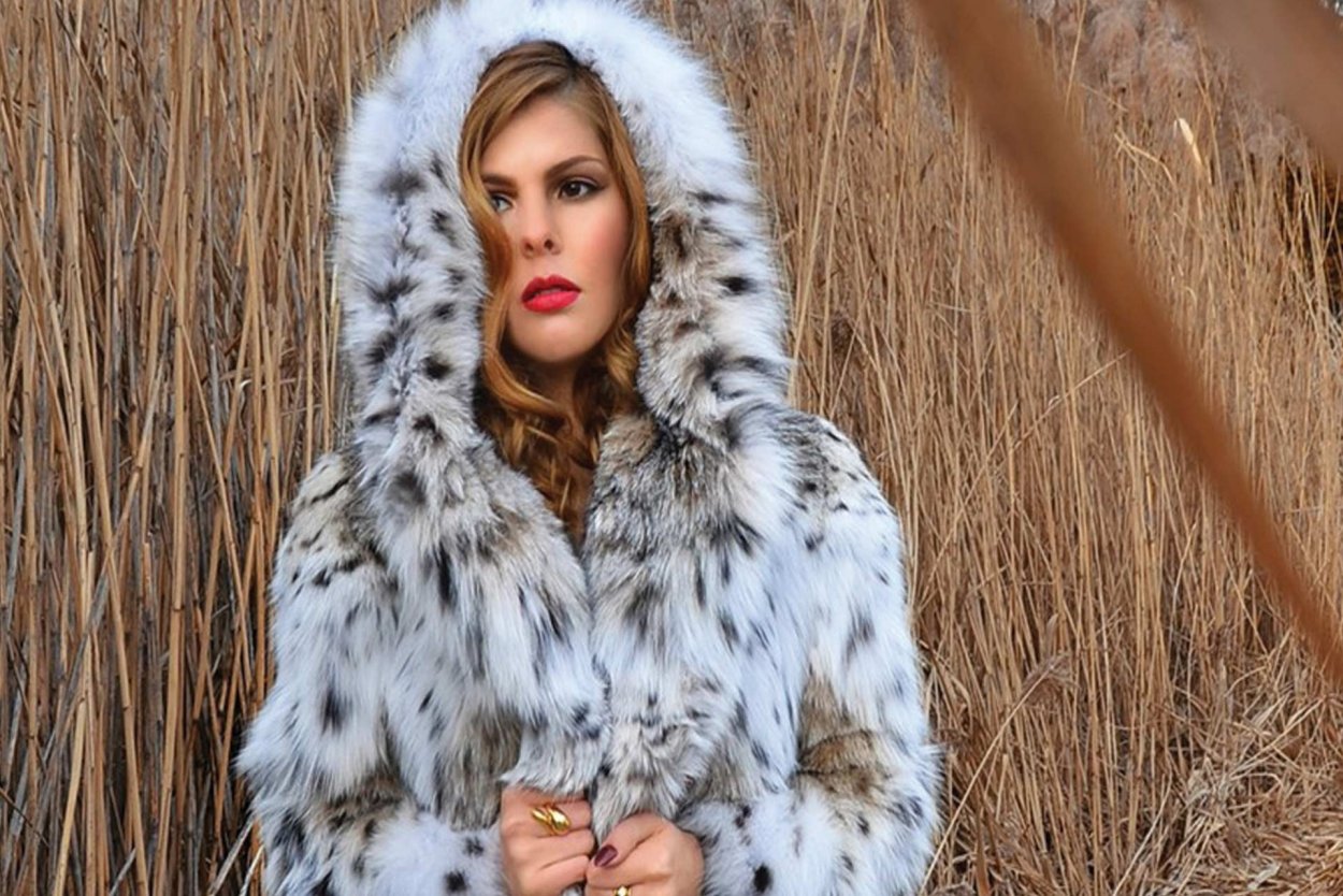 Шуба из рыси. Аляска furs шуба. Саша Савельева fur Coat. Шубы из рыси манзари Голд. Эко шубы из кусков.