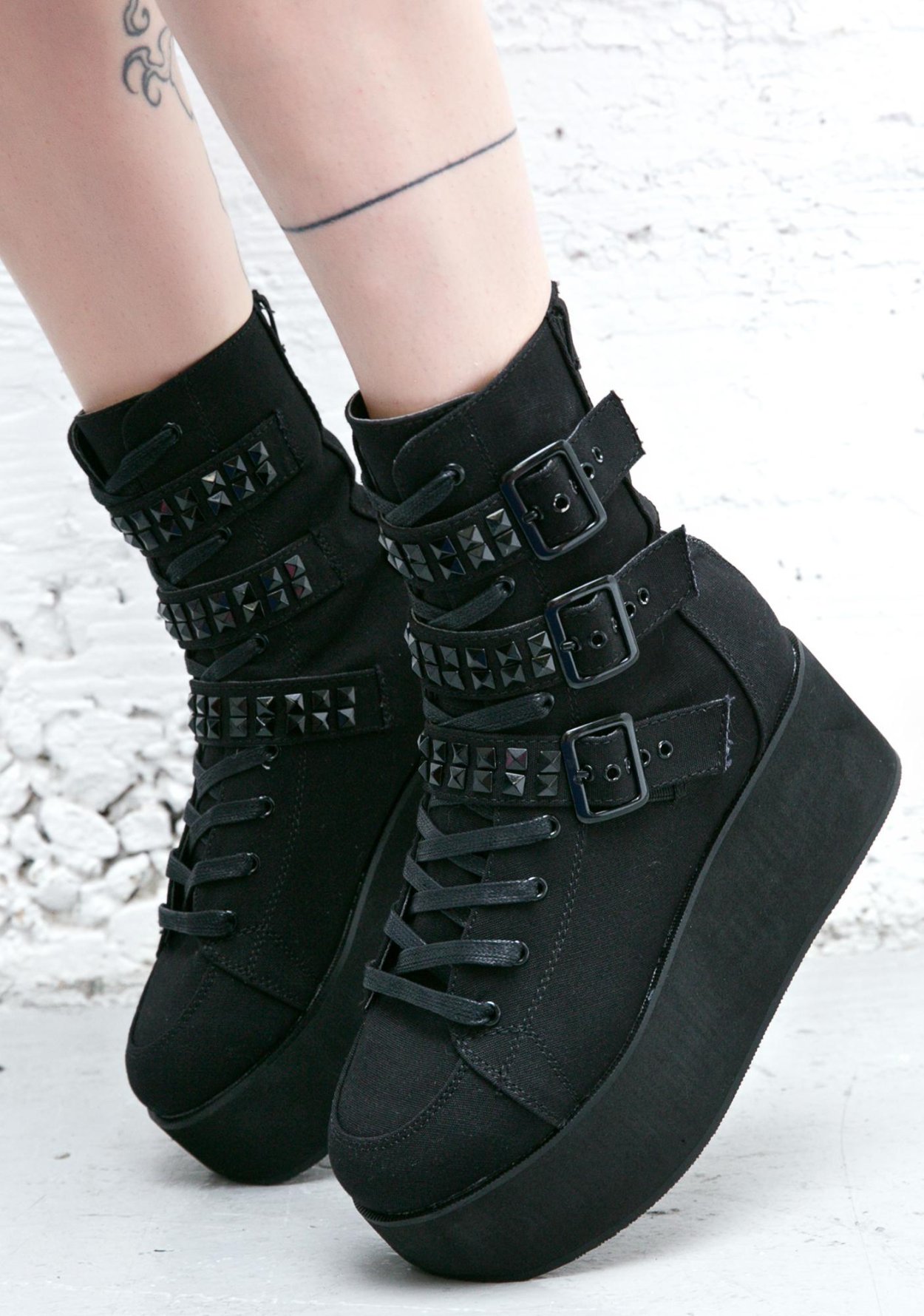 Demonia Grip-101