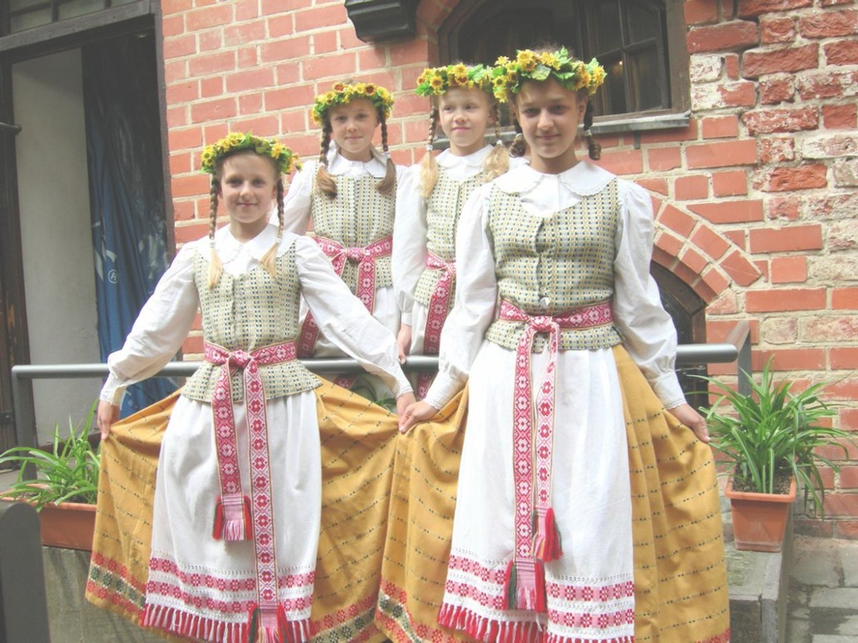 Национальный костюм Прибалтики Литвы