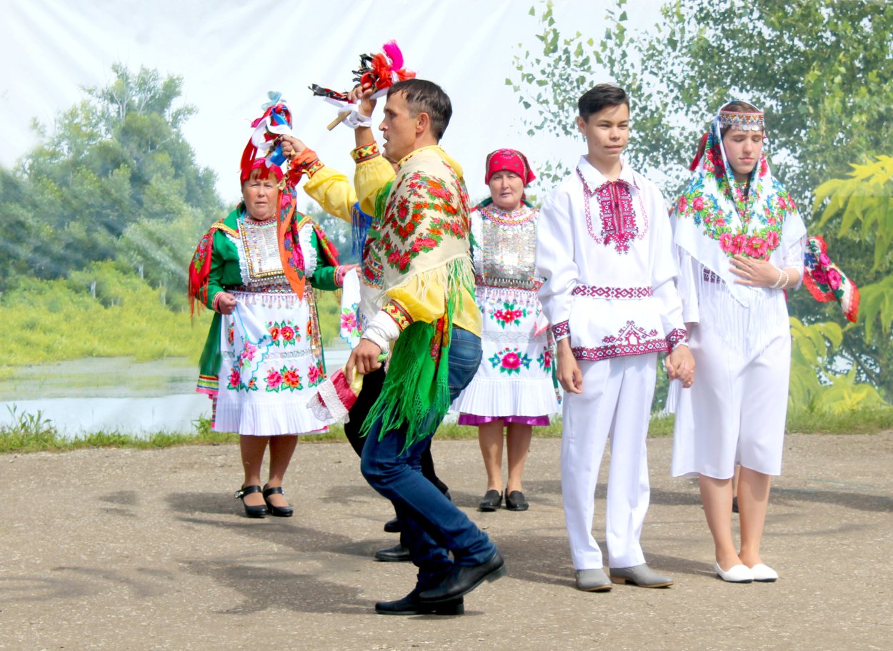 Музей Евсеева Марийский костюм свадебный