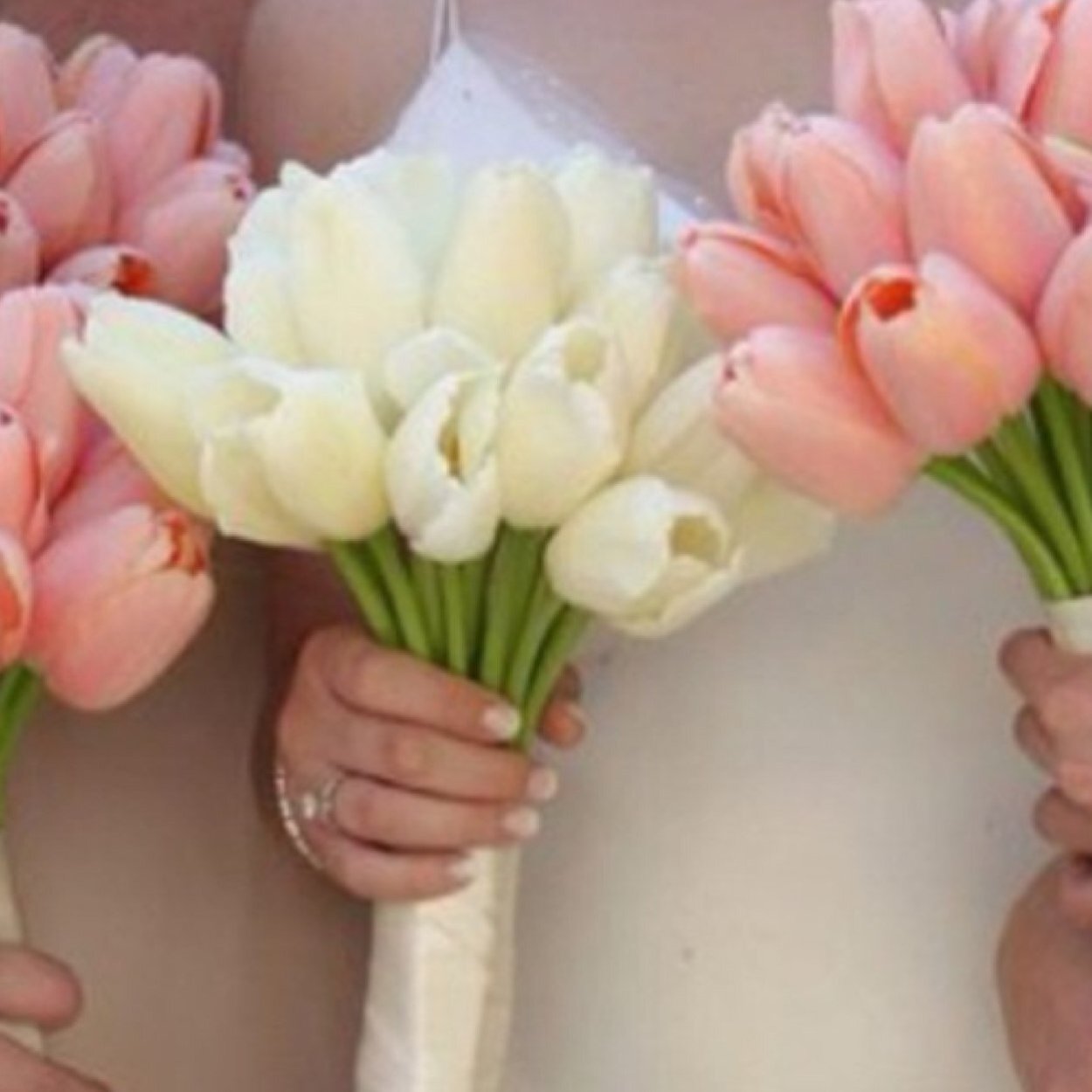 Букет невесты с тюльпанами