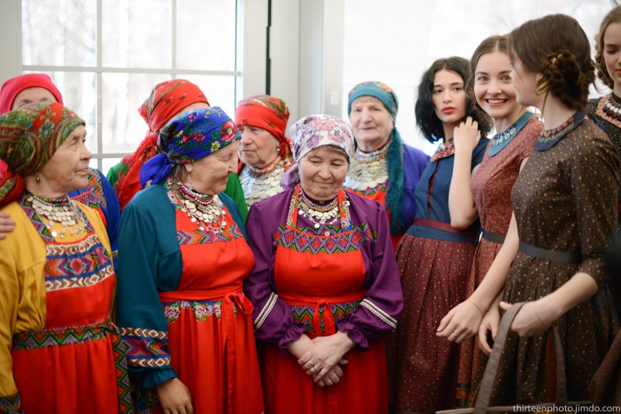 Удмуртский национальный костюм закамских удмуртов