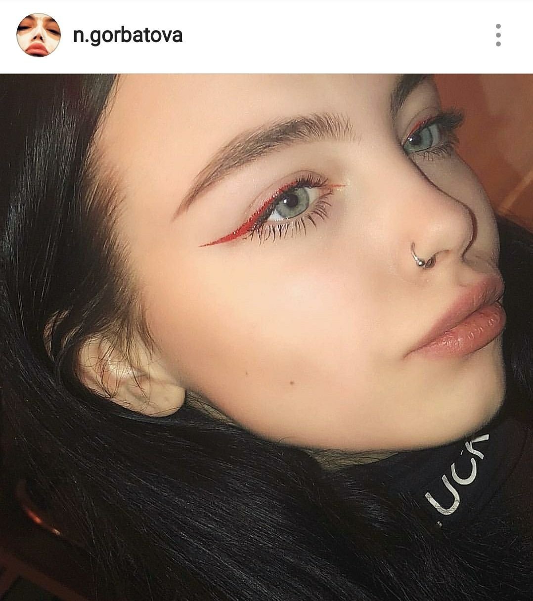 Серьга в бровь