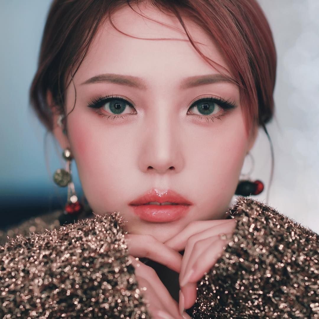 Loona JINSOUL блондинка