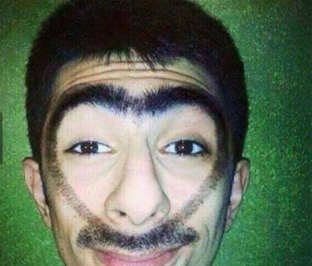 Якутка с бровями