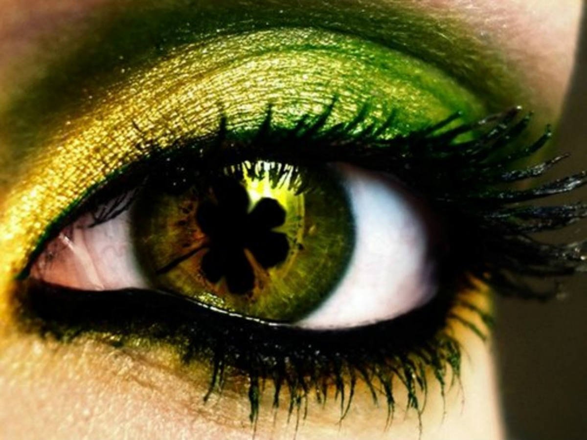 Красивые фото зеленых глаз. Красивые зеленые глаза. Ярко зеленые глаза. Изумрудно зеленые глаза. Зеленые глаза картинки.