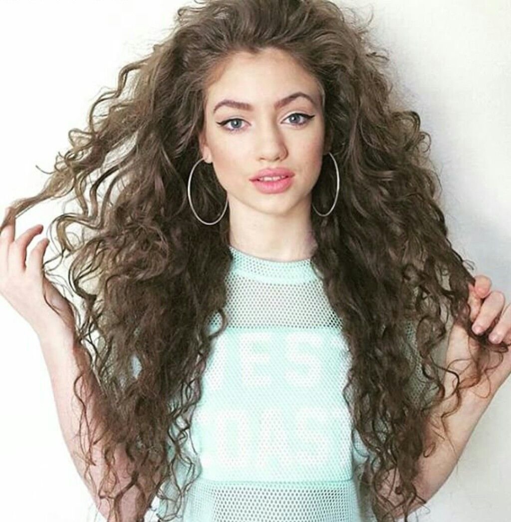 Лина кудри