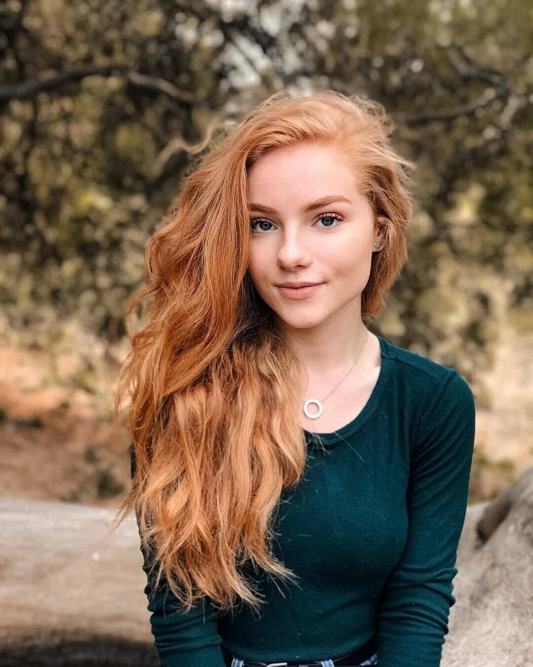 Джулия Адаменко