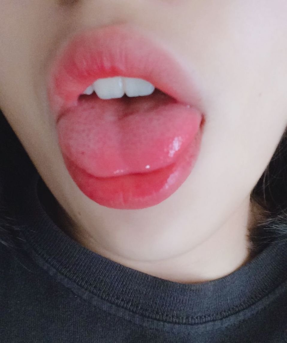 Селфи губы