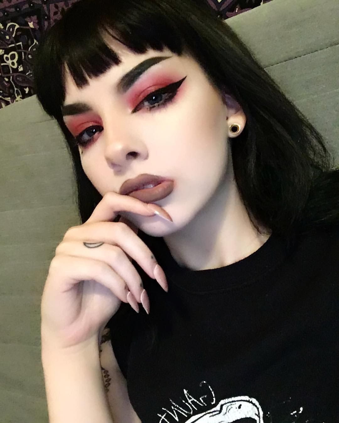 Необычный милый макияж