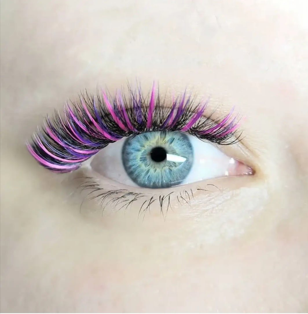 Фиолетовые ресницы для наращивания на глазах фото