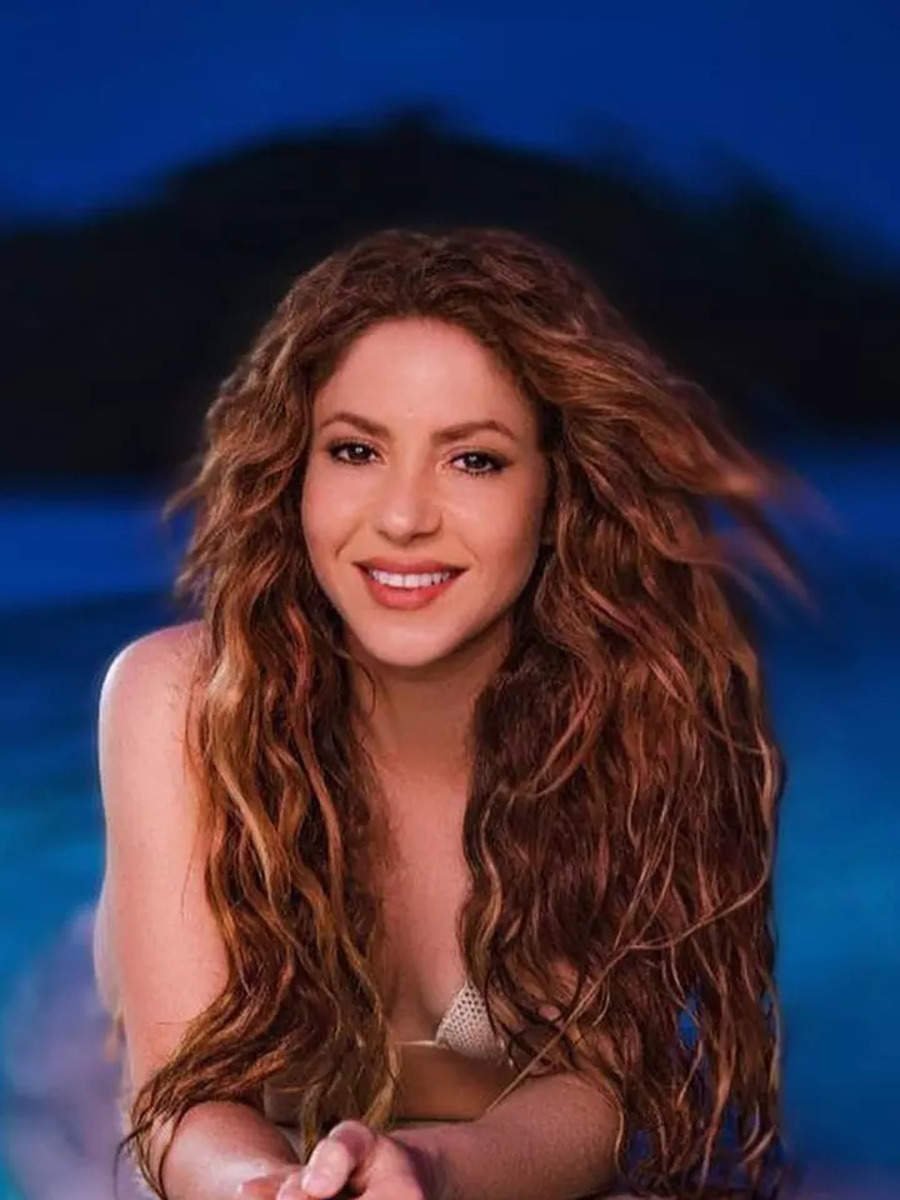 Shakira 21+