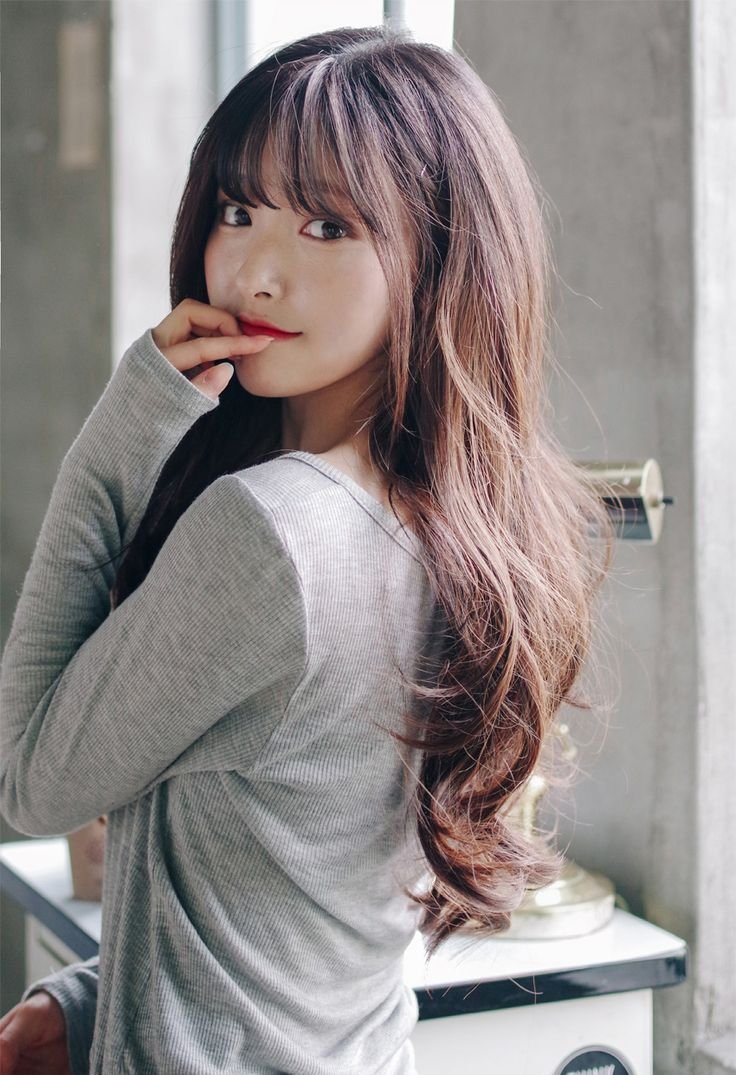 Kim na Hee с чёлкой