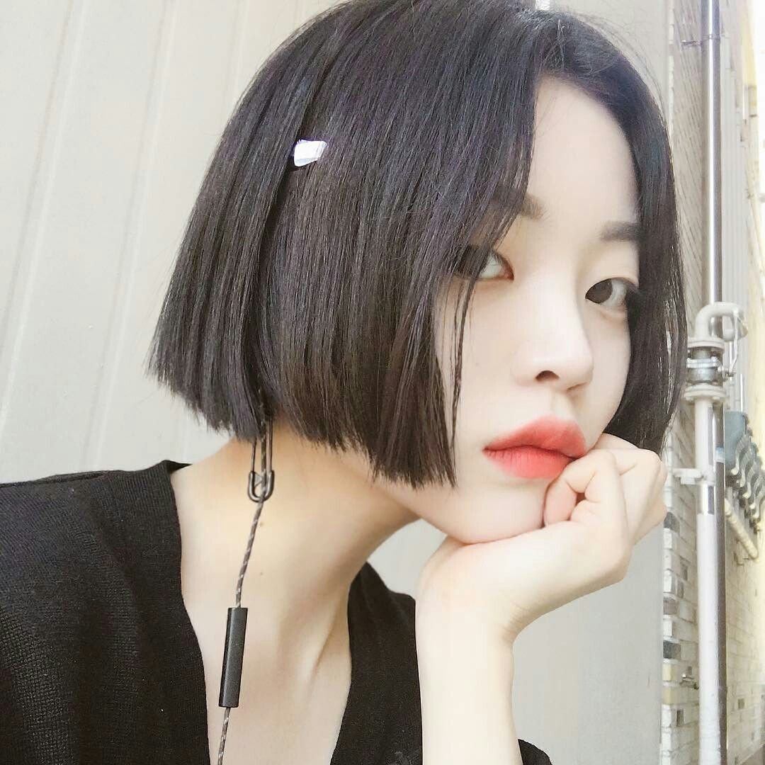 Korean ulzzang девушка с каре