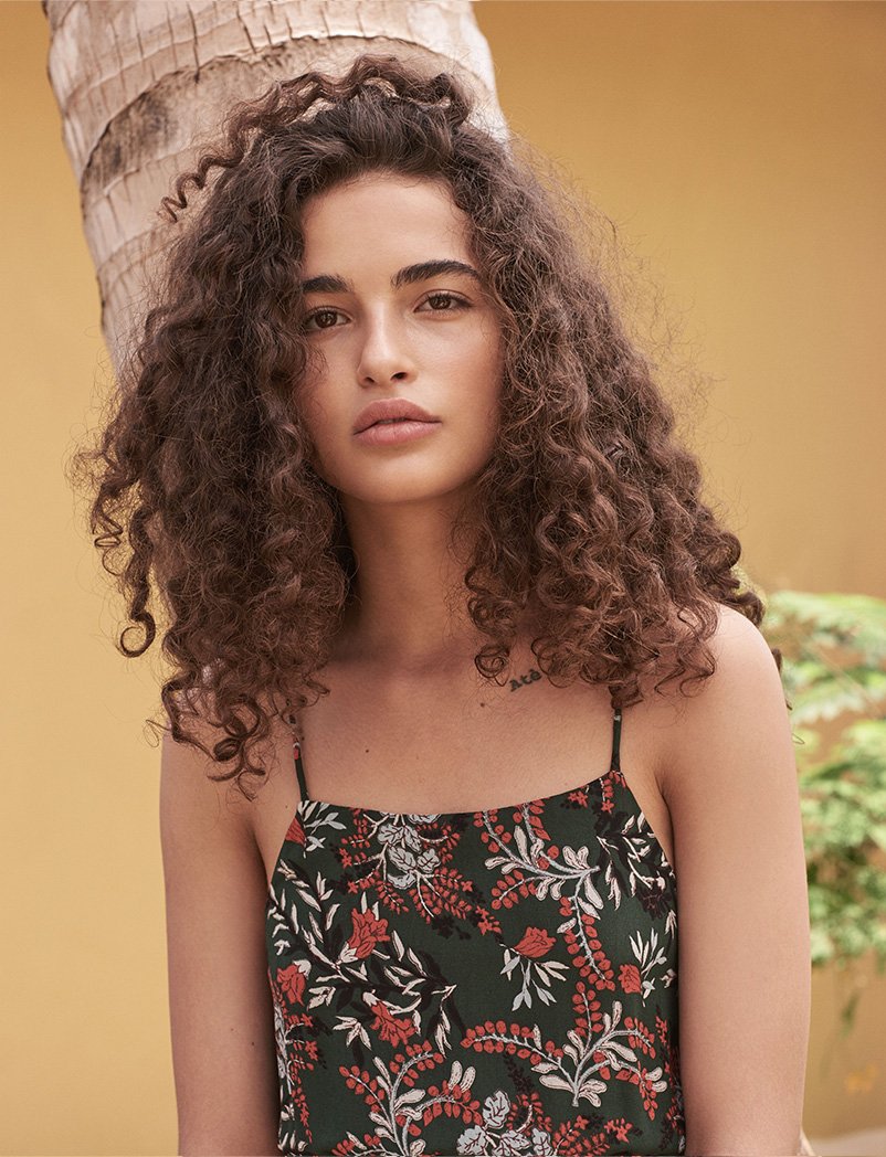 Model model italian curl