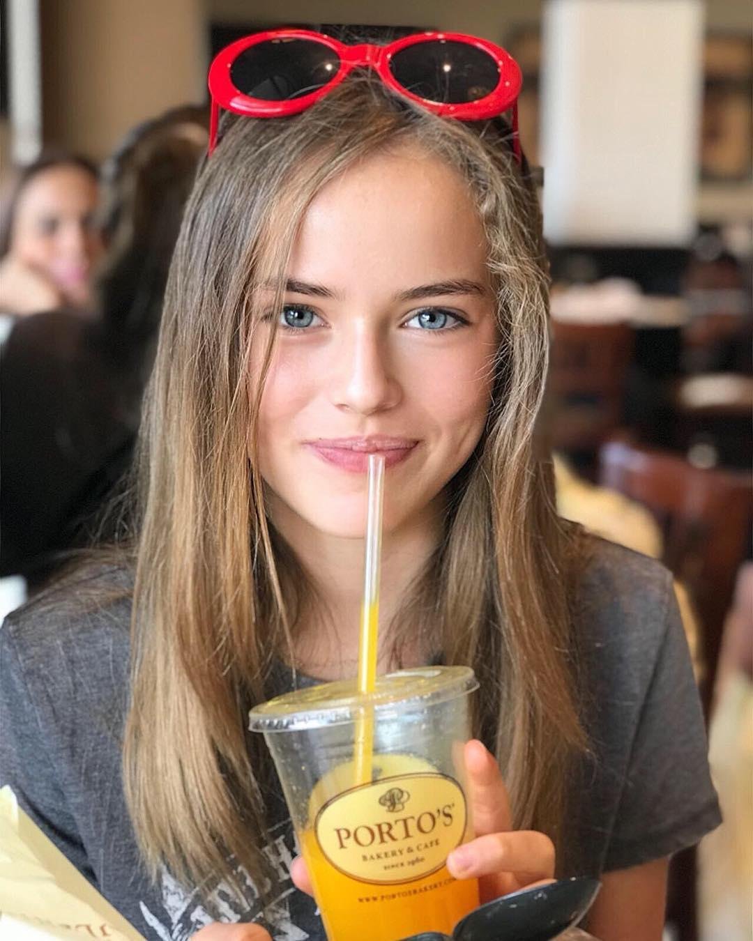 Elle MCKINNON