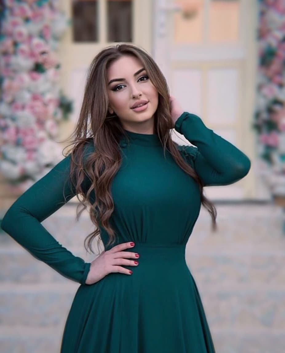 Амина Сулейманова