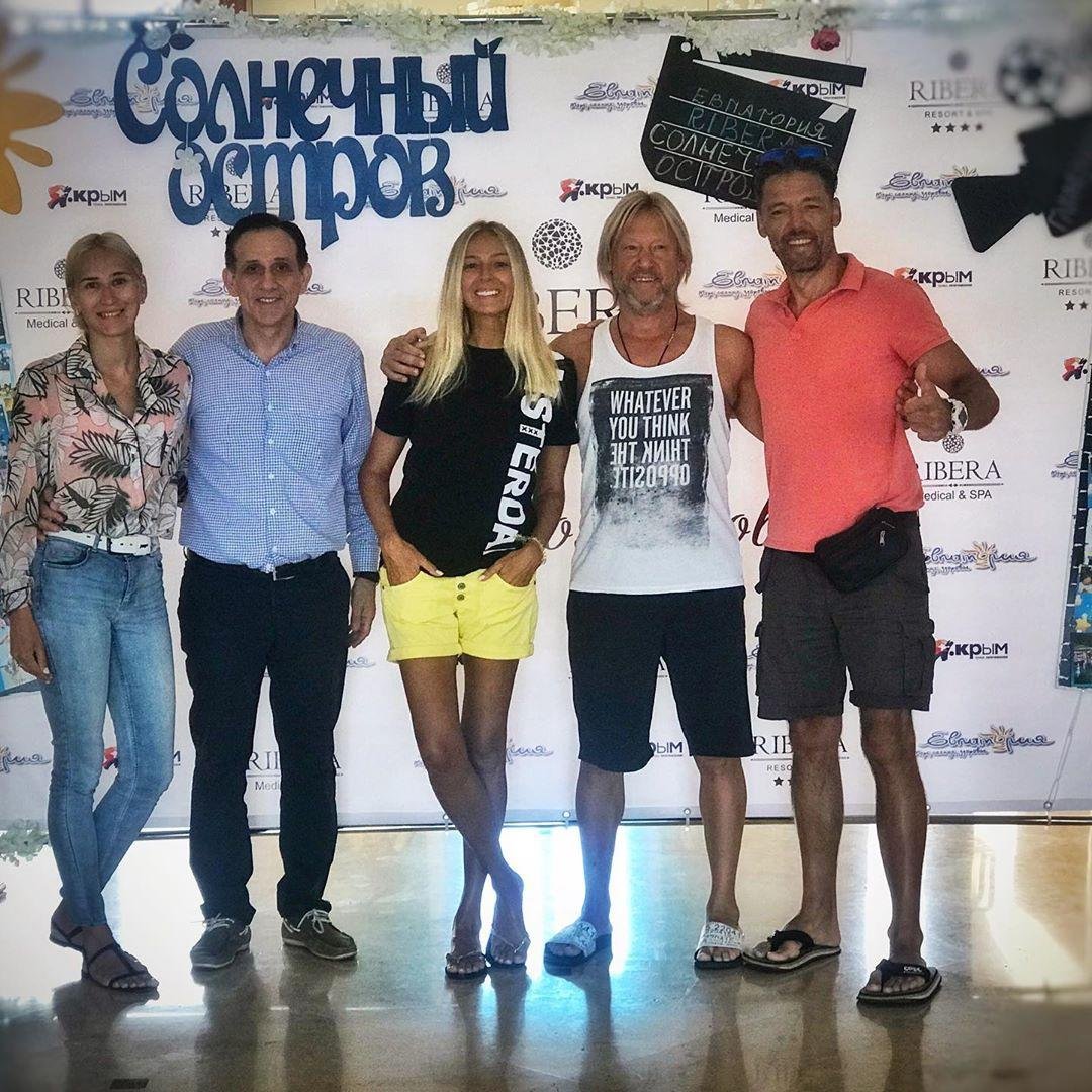 Дмитрий Харатьян семья