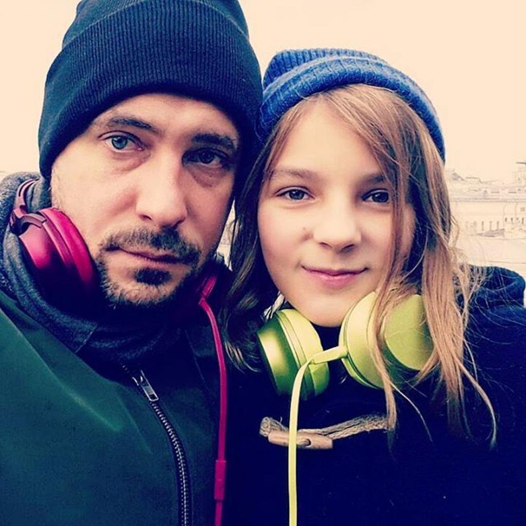 Ирина Леонова поёт с детьми