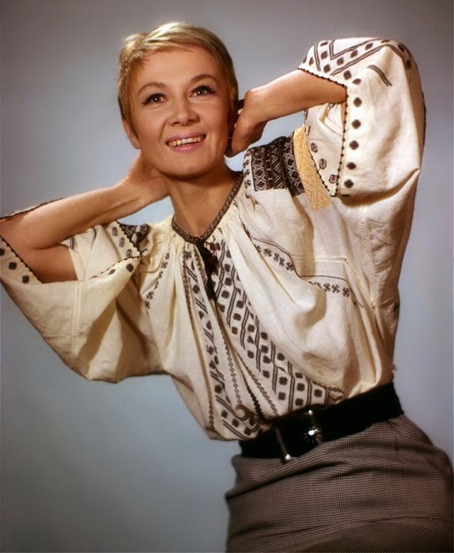Алла Демидова актриса
