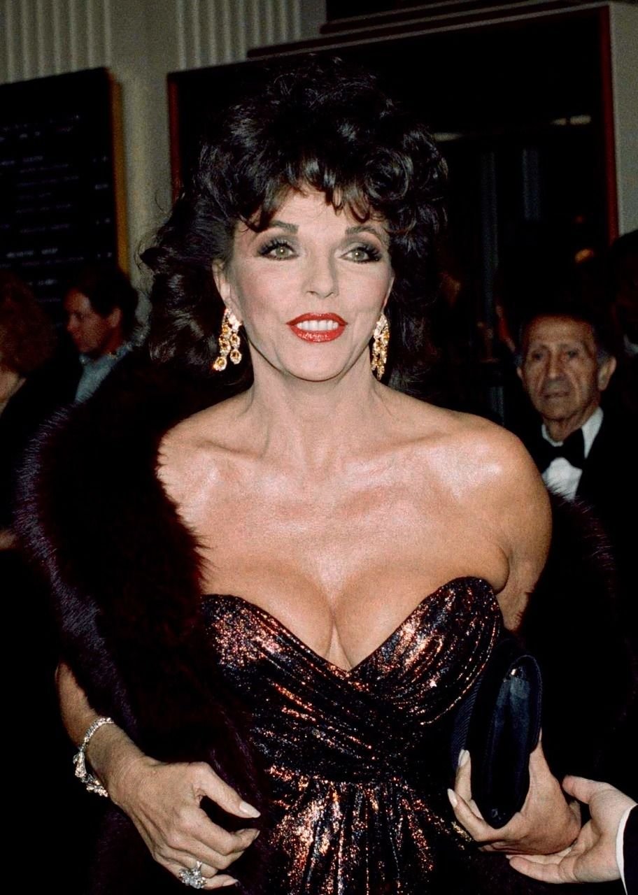 Joan Collins Fakes