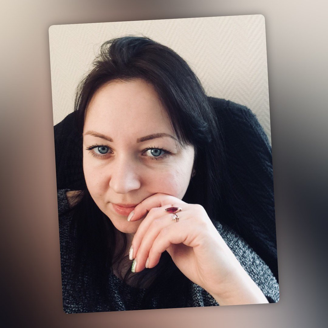 Актриса Анна Андрусенко ноги