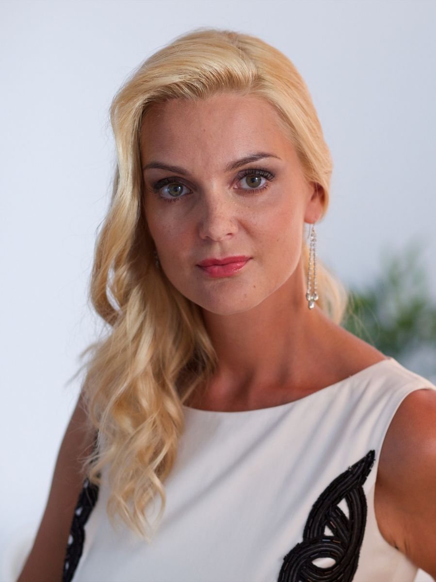 Екатерина Мельник Елена из физрука