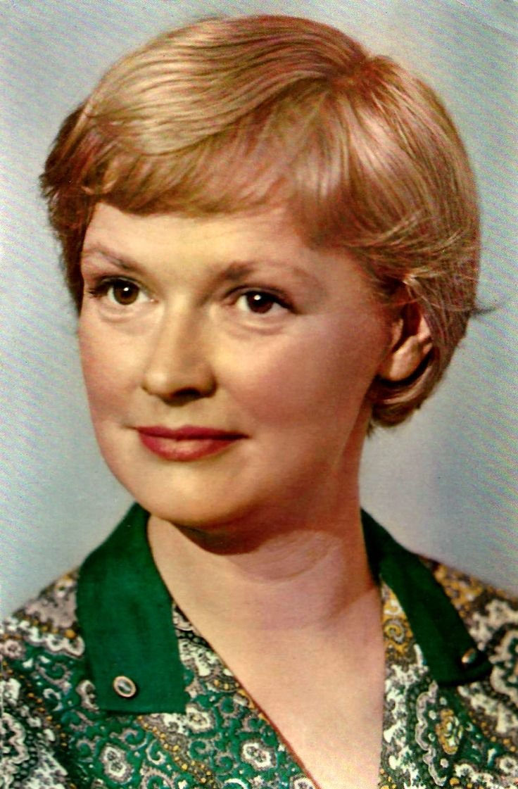Гребешкова, Нина Павловна