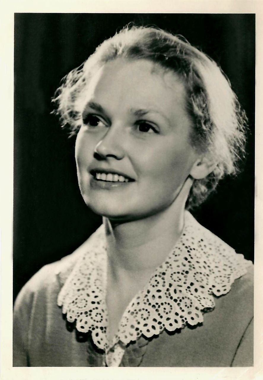 Гребешкова, Нина Павловна