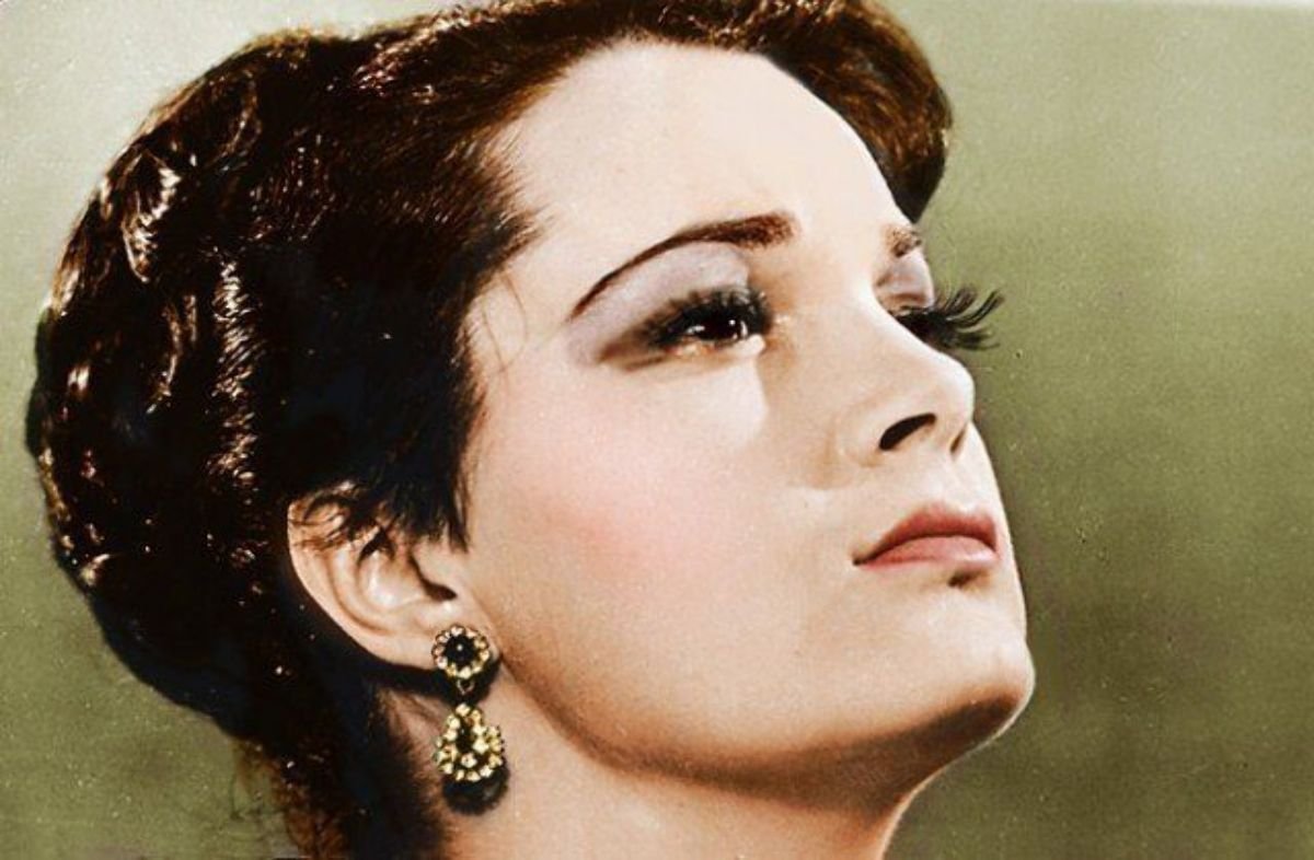 Элина Быстрицкая