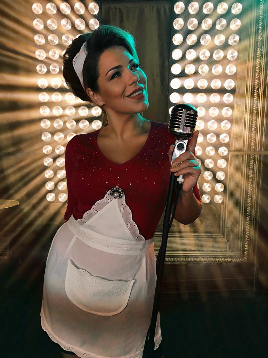 Полина Евстигнеева