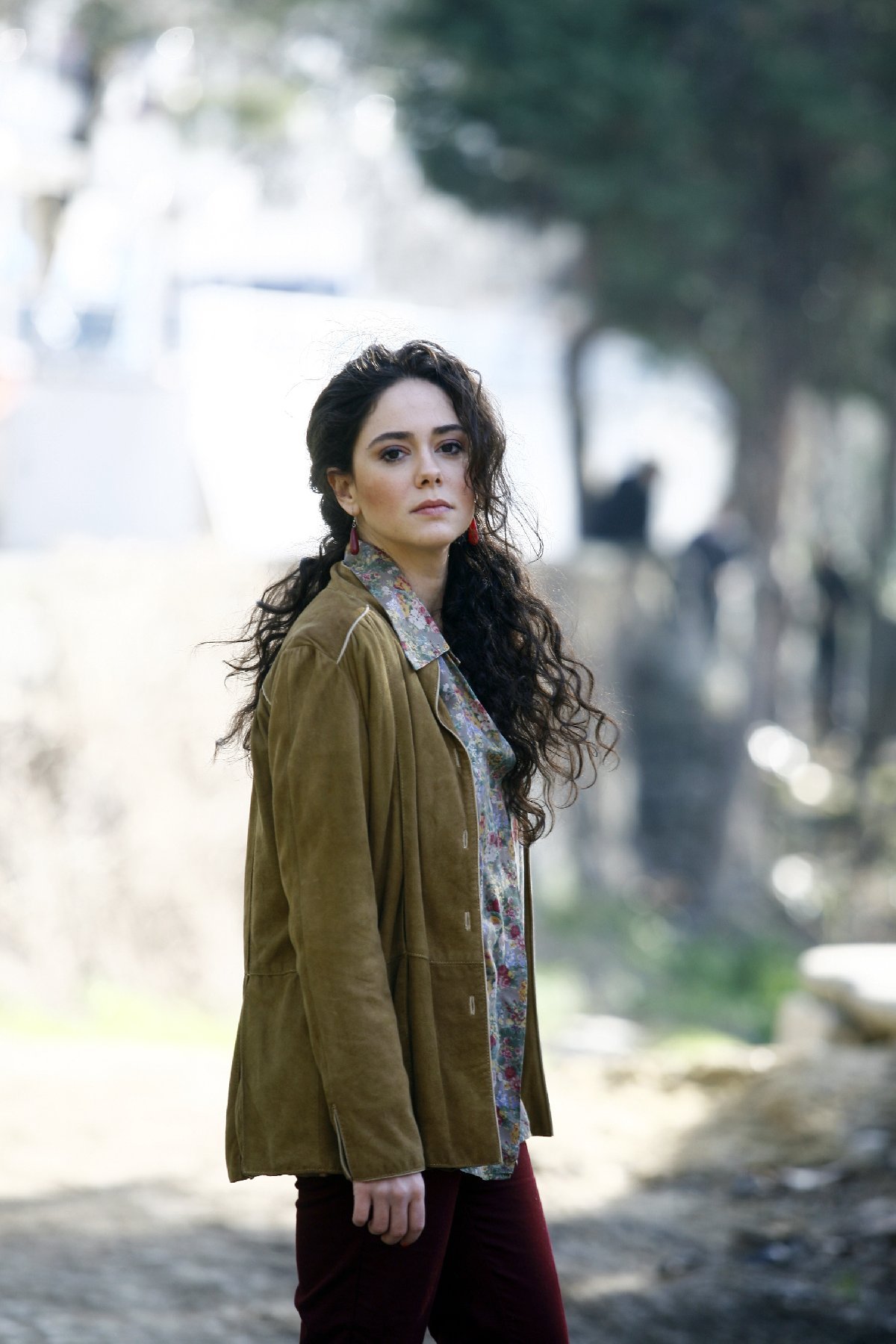 Турецкий сериал ветреный Элиф Асланбей