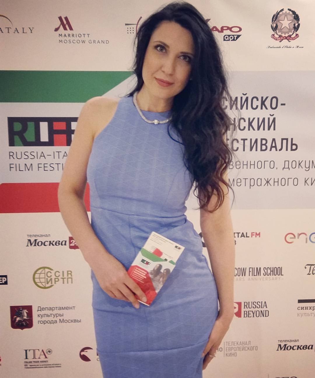 Юлия Акимова актриса