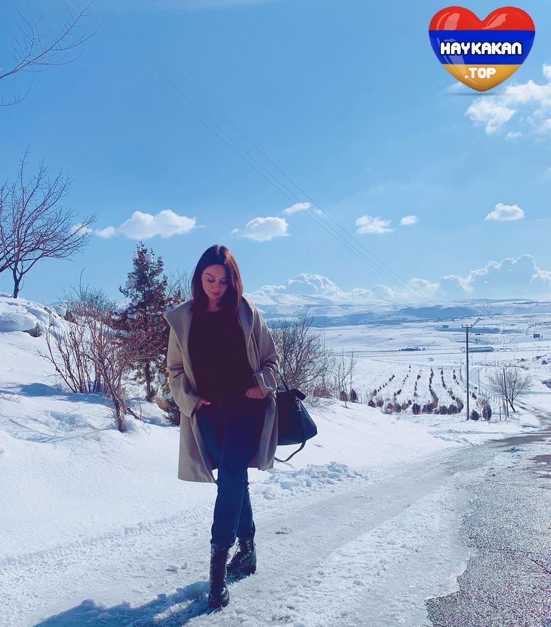 Санни Леоне в Нижнем белье