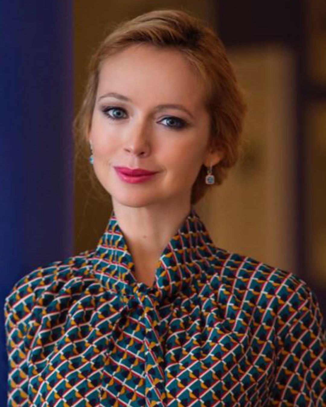 Елена Захарова