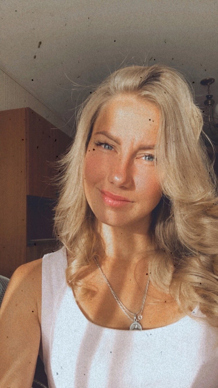 Яна Глущенко
