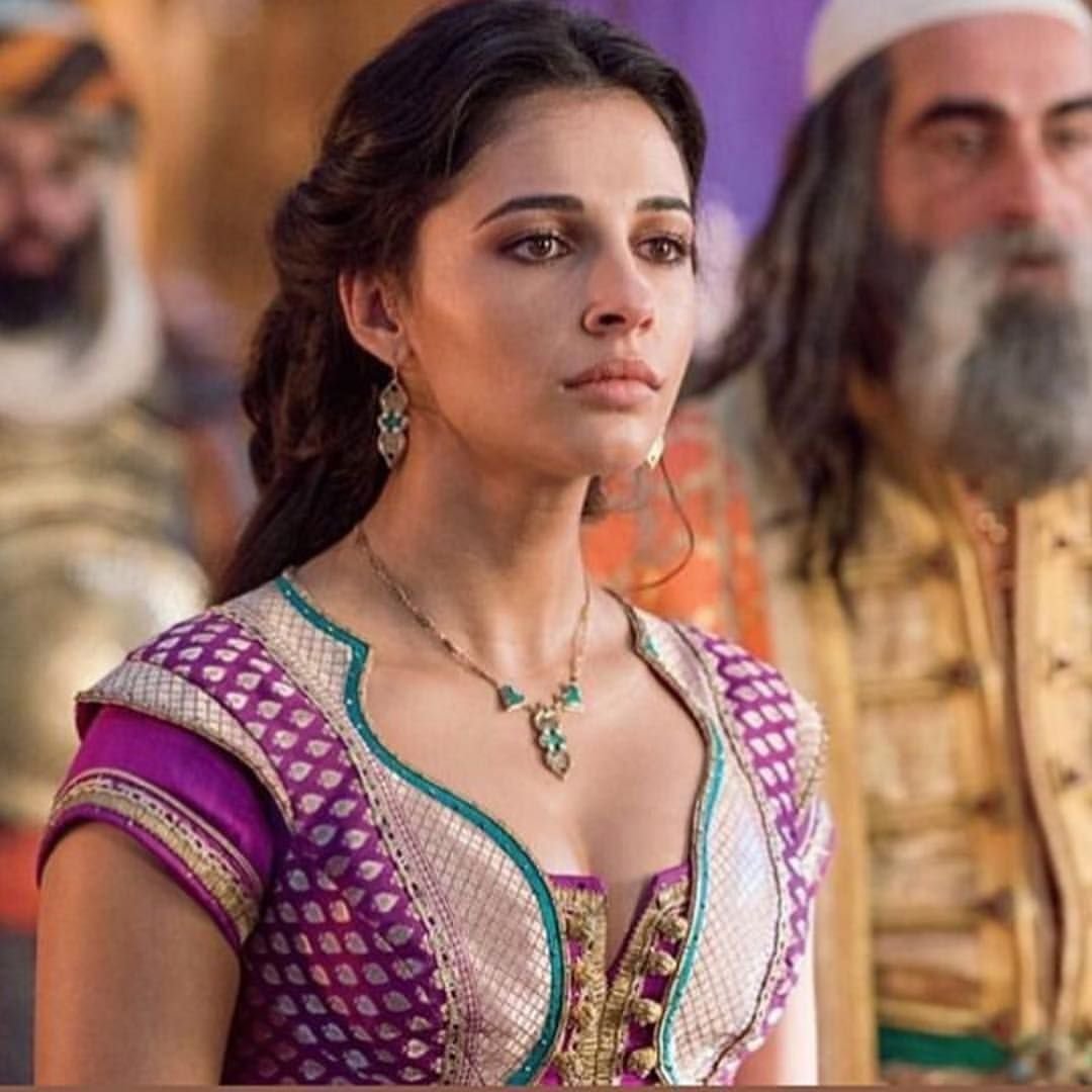 Aladdin 2019 Наоми Скотт