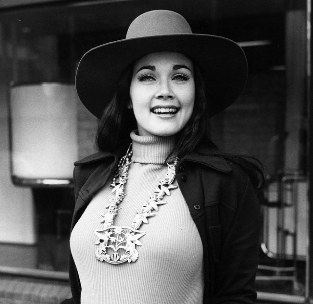 "1975" "Lynda" Carter
