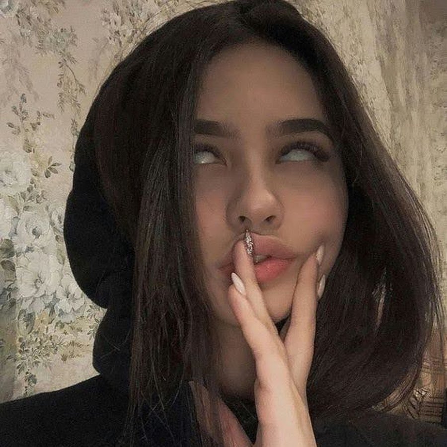 Аделина Петрова
