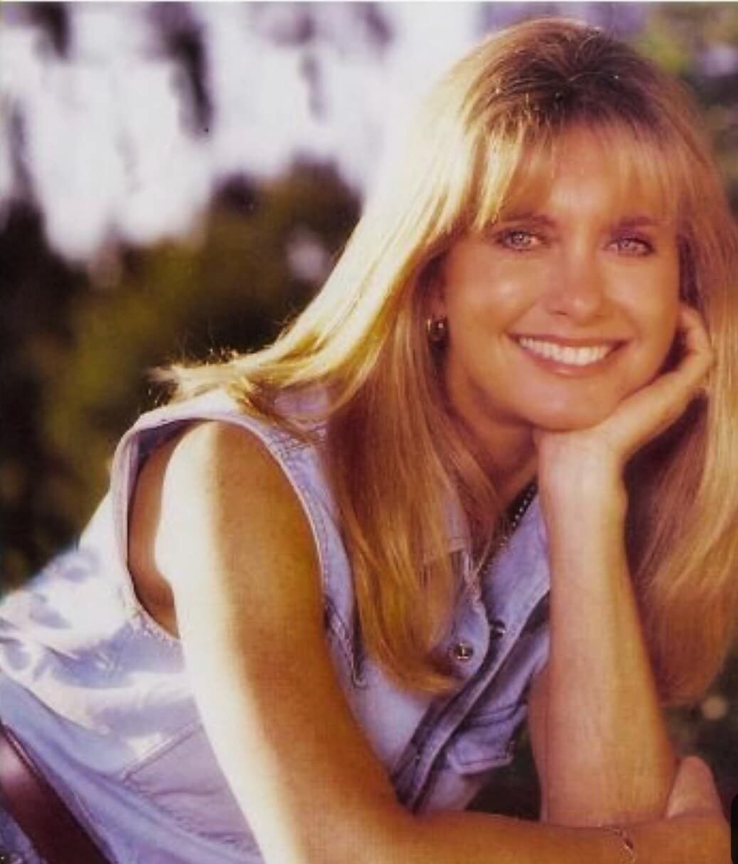 Olivia Newton John Бриолин
