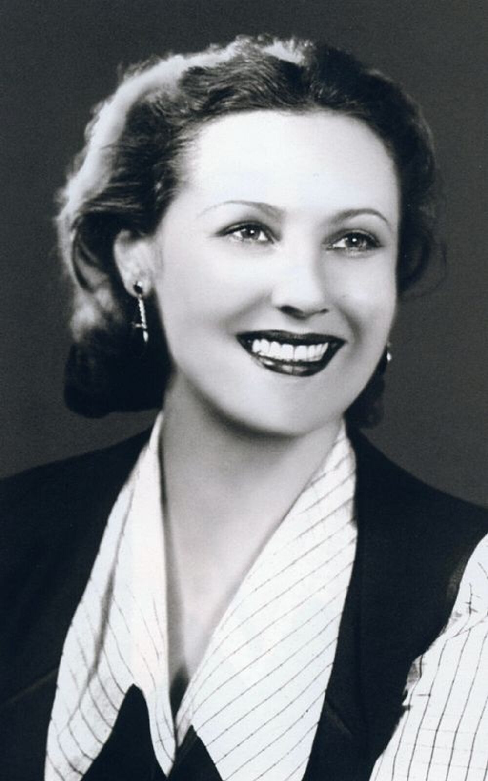 Измайлова Елена