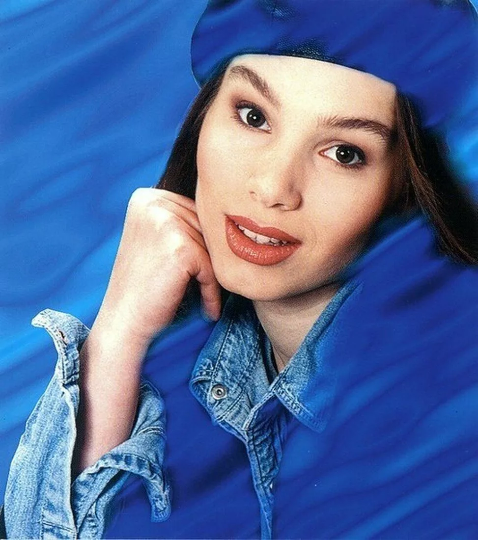 Лена Зосимова певица