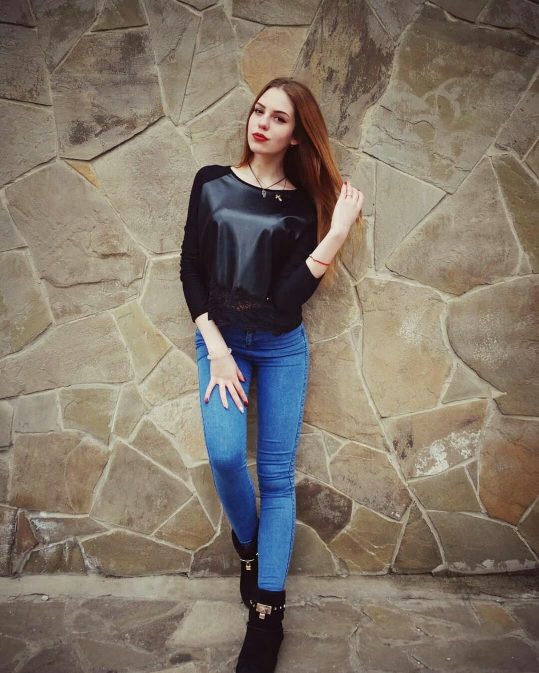 Марина вакт молода и прекрасна