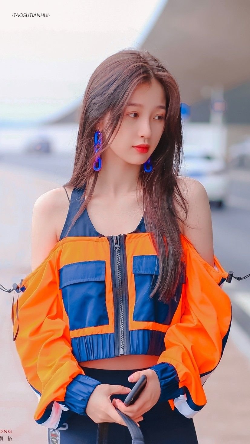 Esther Yu Lisa