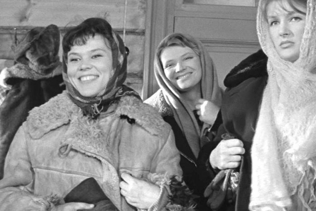 Люся сериал 2022