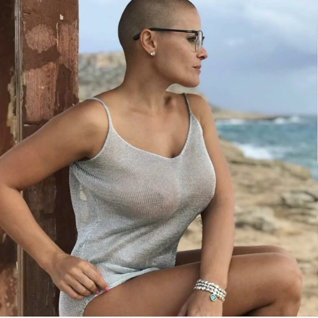 Марина Вовченко ноги