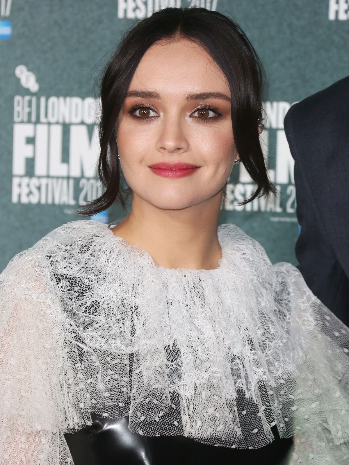 Olivia Cooke Photoshoot