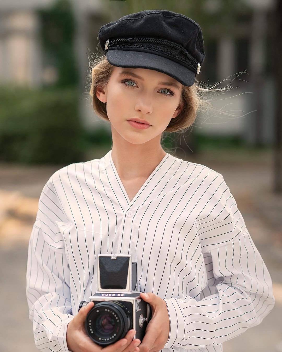 Элита Данна Паола Карла