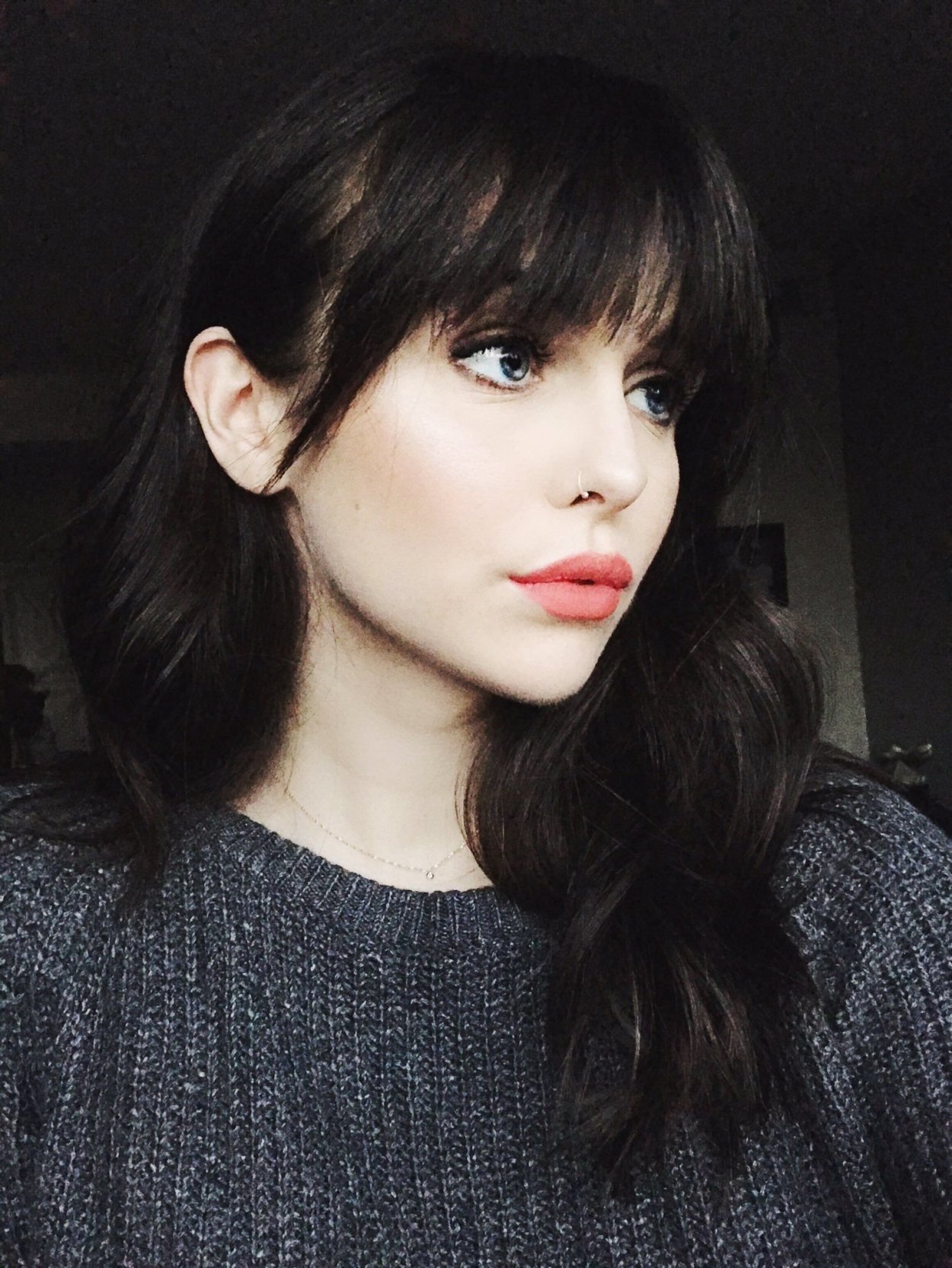 Acacia Brinley с челкой